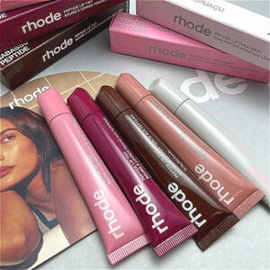 4 Colors Lip High Quality Skin Colored Lipstick Vanilla Gel Lip Care Moisturizing Liquid Lip Gloss Gloss Lip Glaze New Year Gift